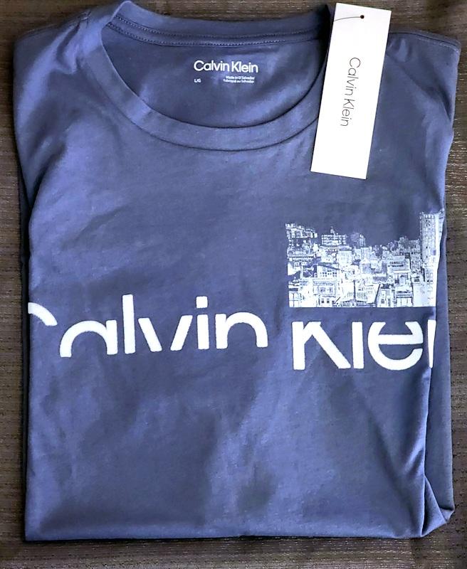 Calvin Klein Cutoff Logo Cityscape Crewneck T-Shirt Size L