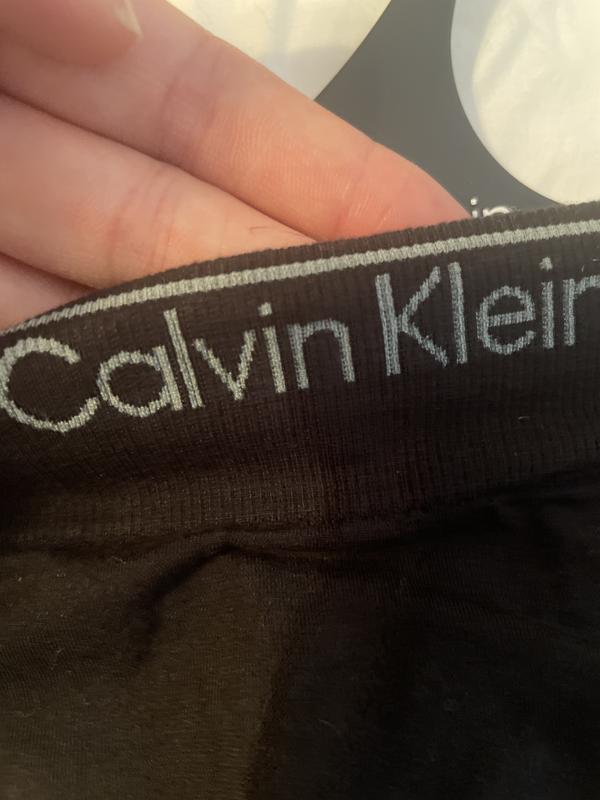  Calvin Klein Women's Modern Cotton Naturals Thong