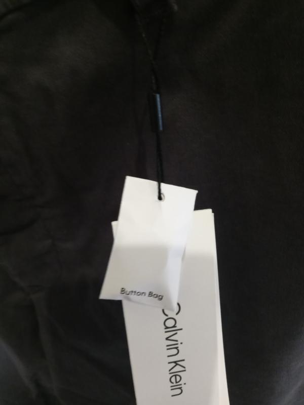 This pants have an extra button