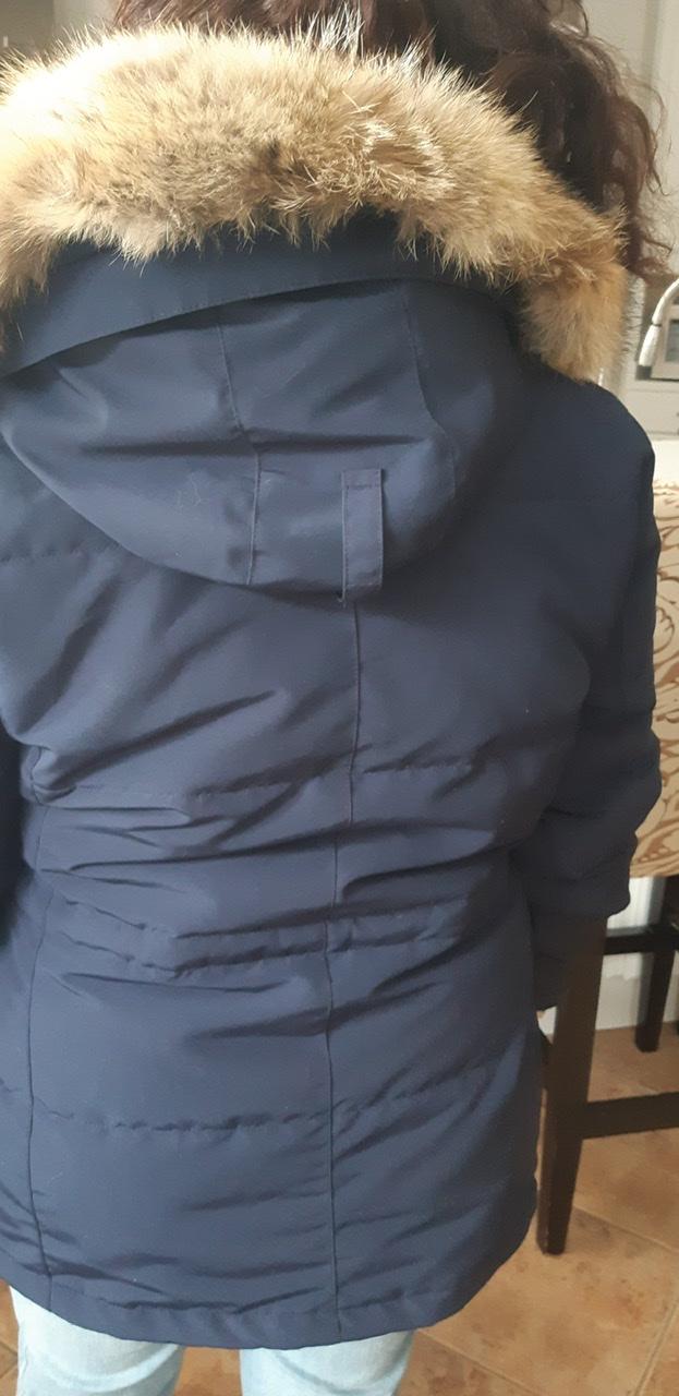 chelsea parka canada goose