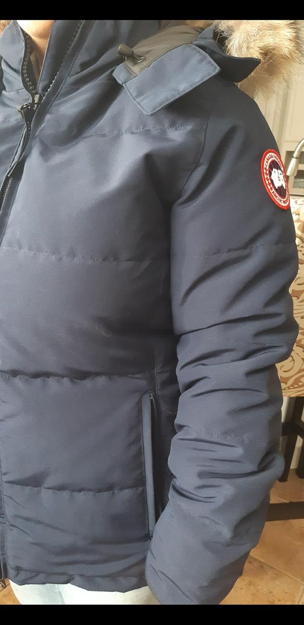 chelsea parka canada goose