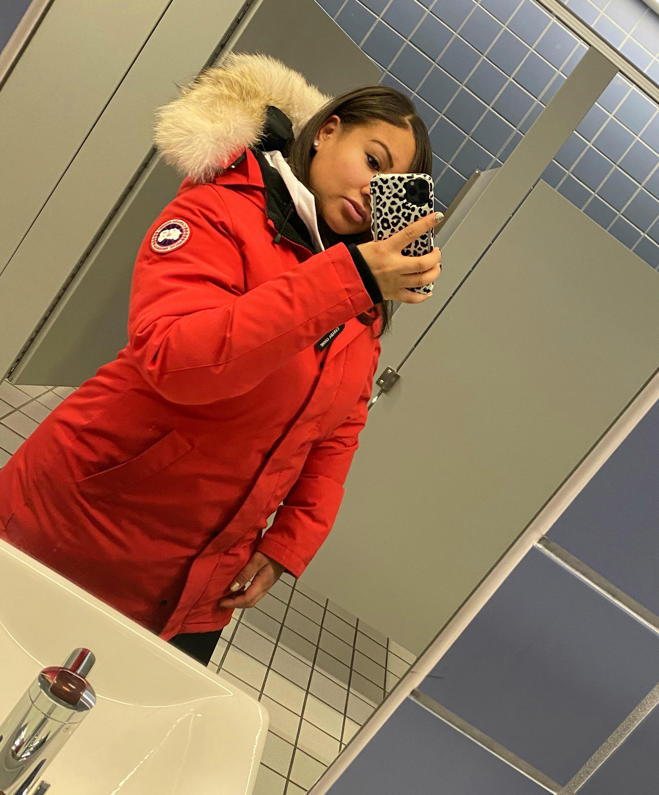 Ladies victoria parka canada goose best sale