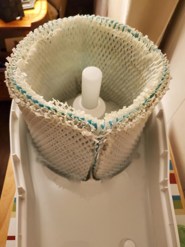 I use a twist tie to keep the filter "together".