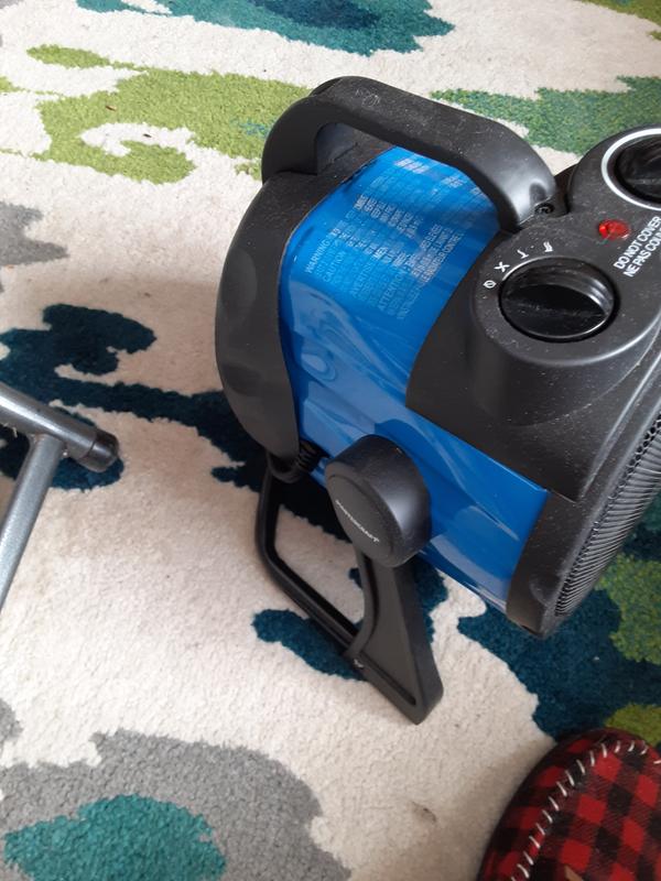 You can see where it is dented in on both sides. I am not very happy with that. Reason i didn"t pring it back it was the last one on the shelf.