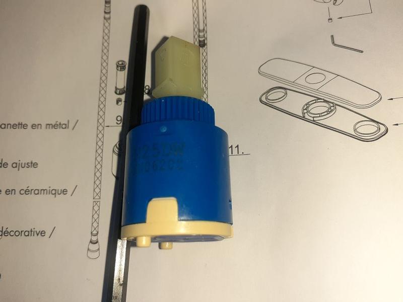 Replacement Cartridge N25DW or Danze manufacturer number DA507906N