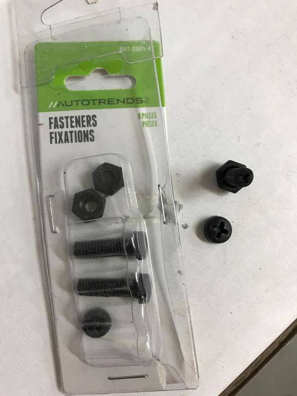 AutoTrends Self-Tapping License Plate Fasteners, Black