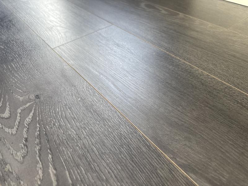 Leaked water into laminate flooring