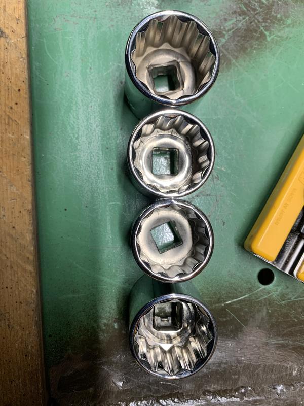 Uneven finish! Look at the difference in shine in the sockets