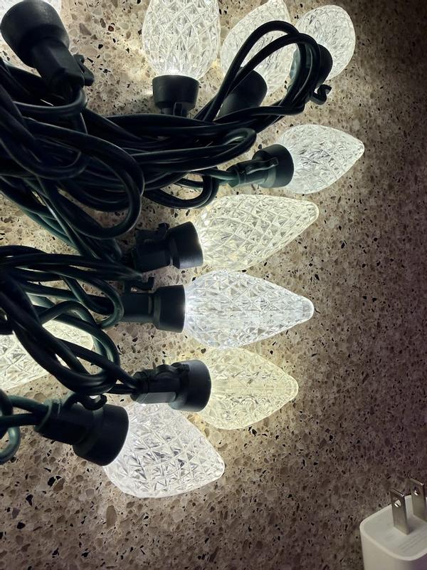 different colours on the same string