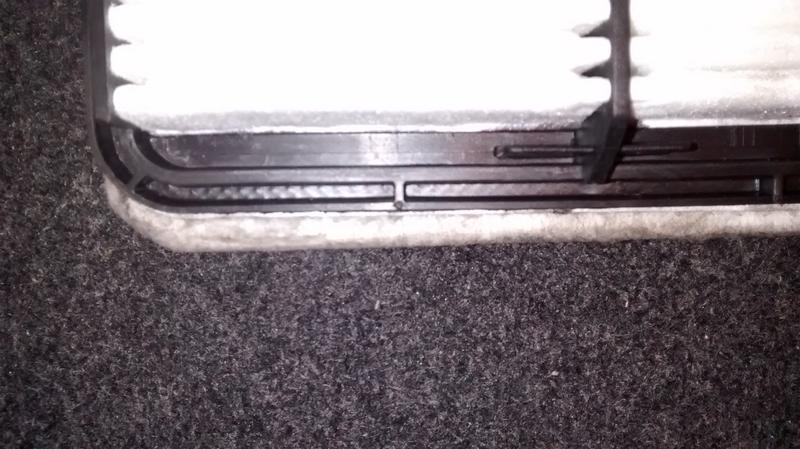 Bottom of OEM filter can be seen when Fram placed on top