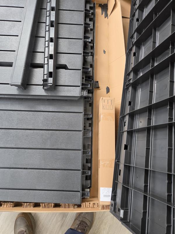 Storage box