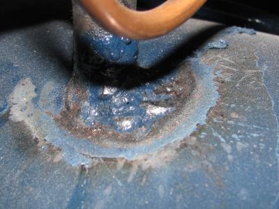 Bad weld joint. Poor QC.