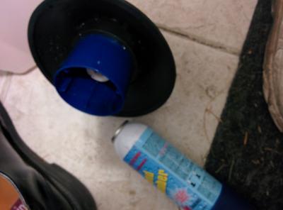 The item easily breaks apart