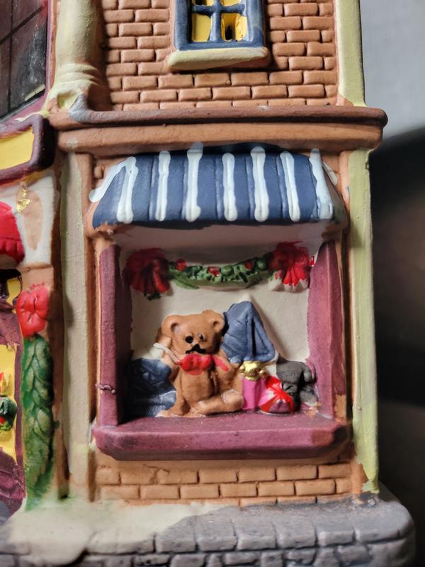 Paint job looks nothing like picture on box