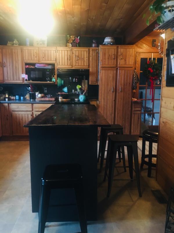 Goes great with my countertop I just built ☺️