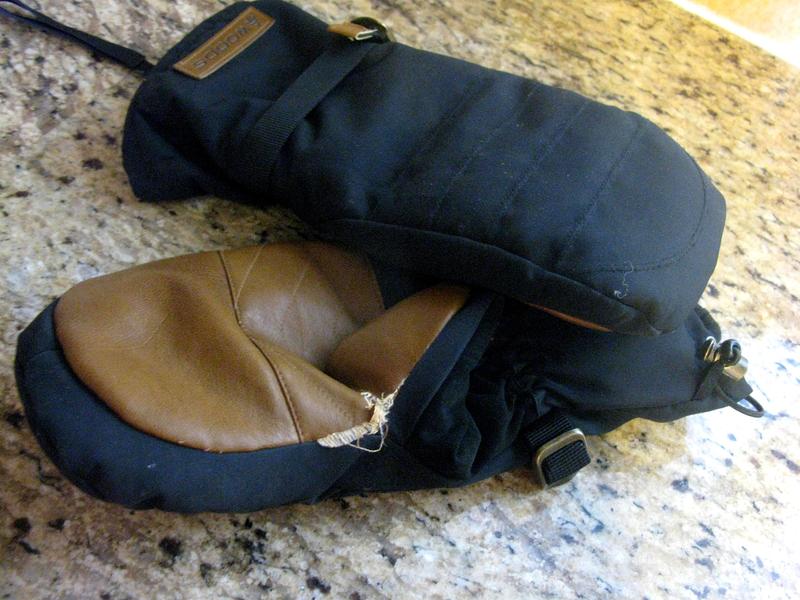 déchirure entre le pouce et la paume