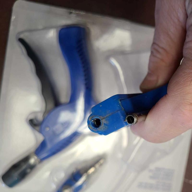 Metal tube paper thin and barely in the plastic housing! Broke with very light use!