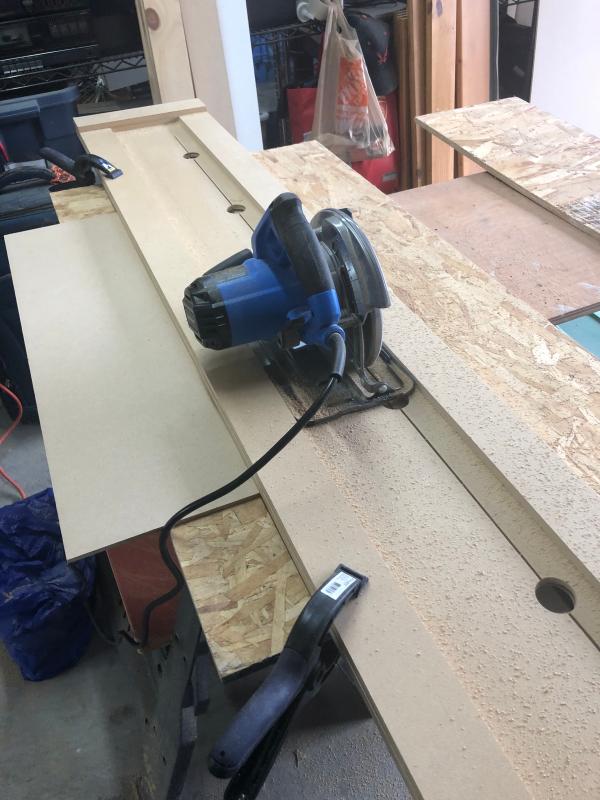 Cutting straight pieces