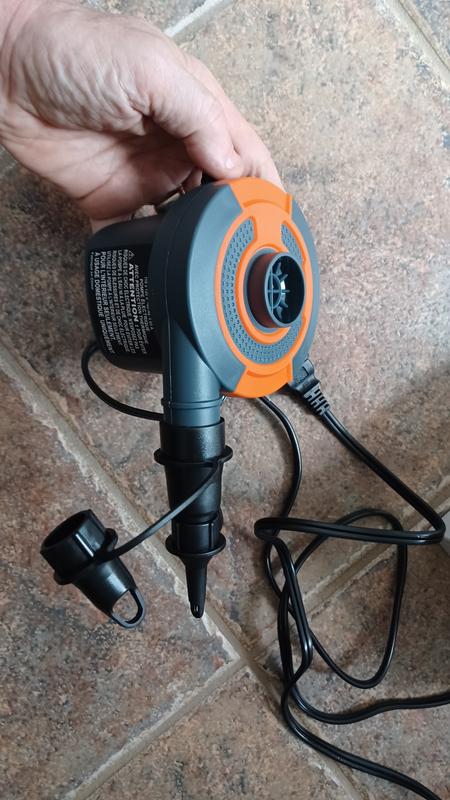 Cordon pas très long, 6 pieds.