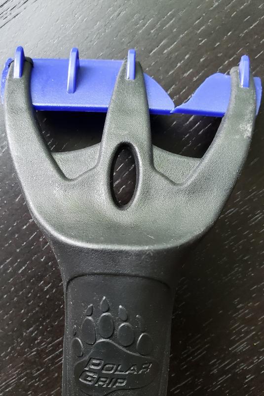 2 piece blade design is not strong