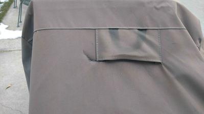 Tearing under its own weight