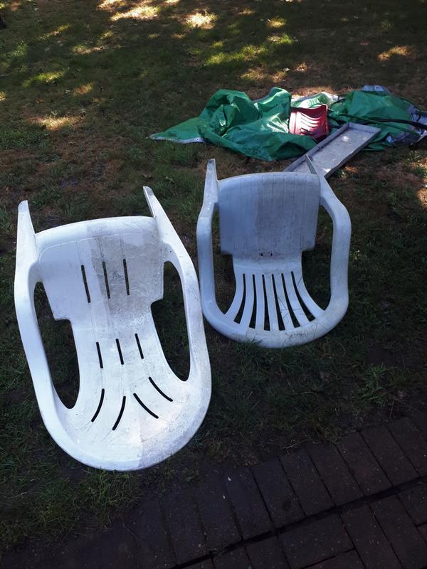 Pressure wash lawn chairs
