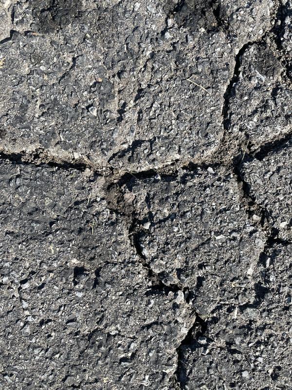 Examples of the cracks filled with this product