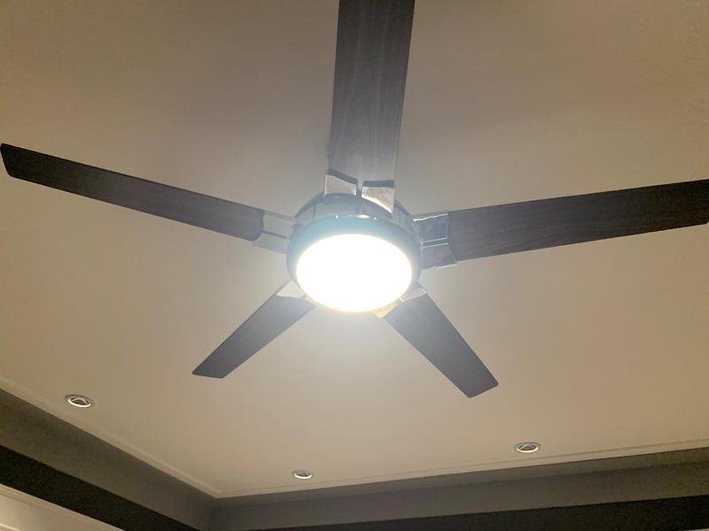 Ceiling Fan with Light off and on.