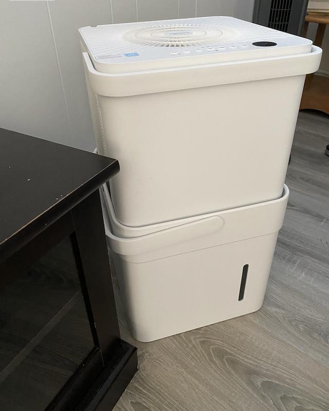 Mon déshumidificateur dans le salon.