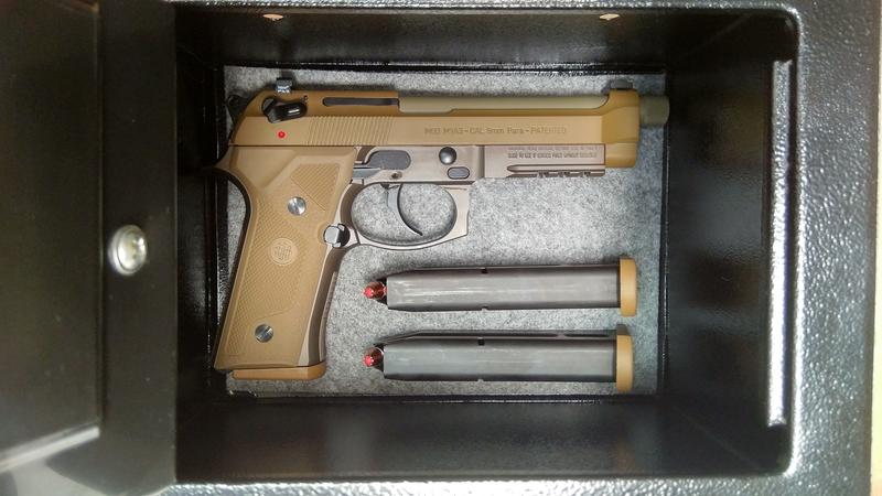 Beretta M9A3 with two extra mags, no problem!