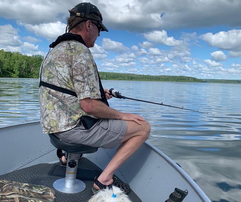 Adjustable Pedestal in front of 12’ Lund