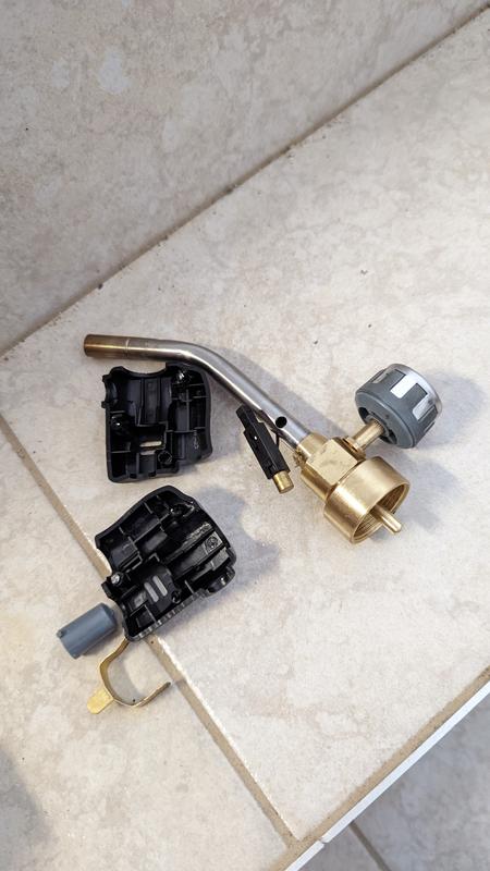 Plastic broke while screwing on bottle