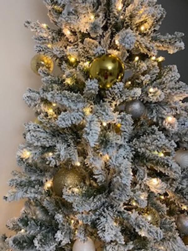 NOMA ColourChanging Flocked Cypress Christmas Tree, 7ft Canadian Tire