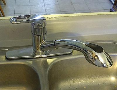 My ~8yr old Danze faucet. Pic taken with BB-Torch9800