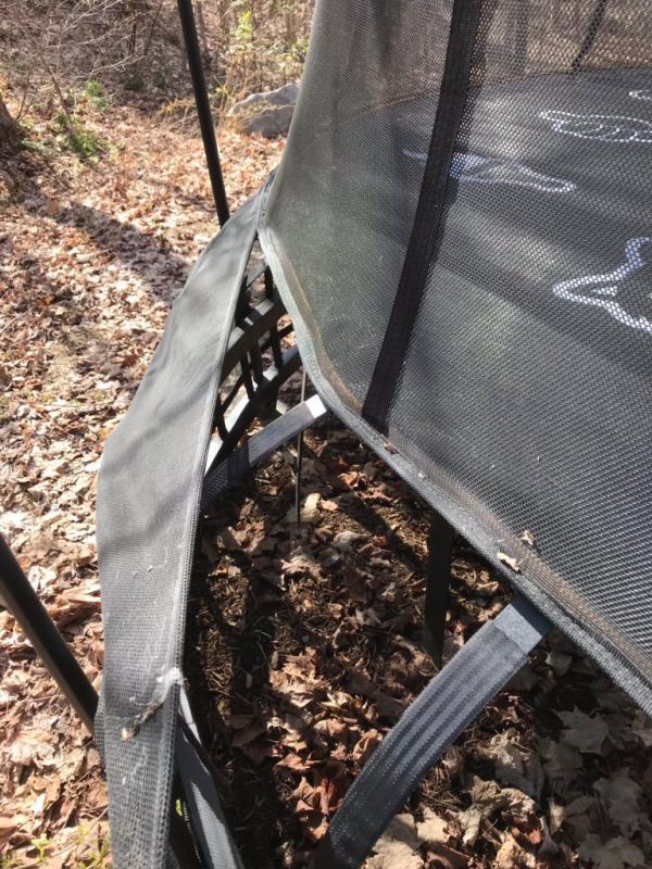 Broken leaf springs. All at the rivet