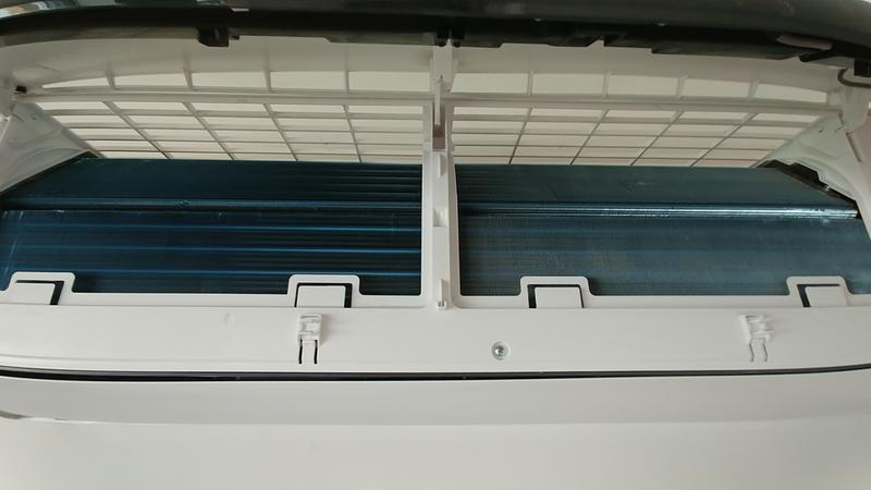 Left = cleaned / Right = dirty