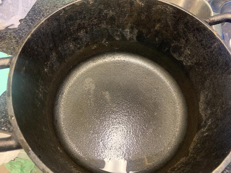 How do I explain that I just opened this brand new pot barely 30 minutes ago ? 😢