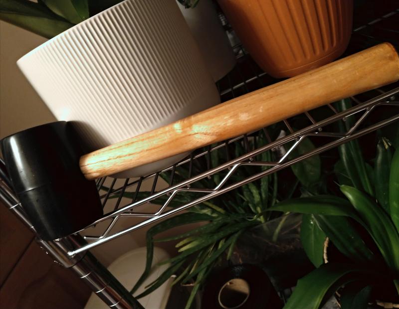 The species of wood used for the handle is actually attractive, to me at least.