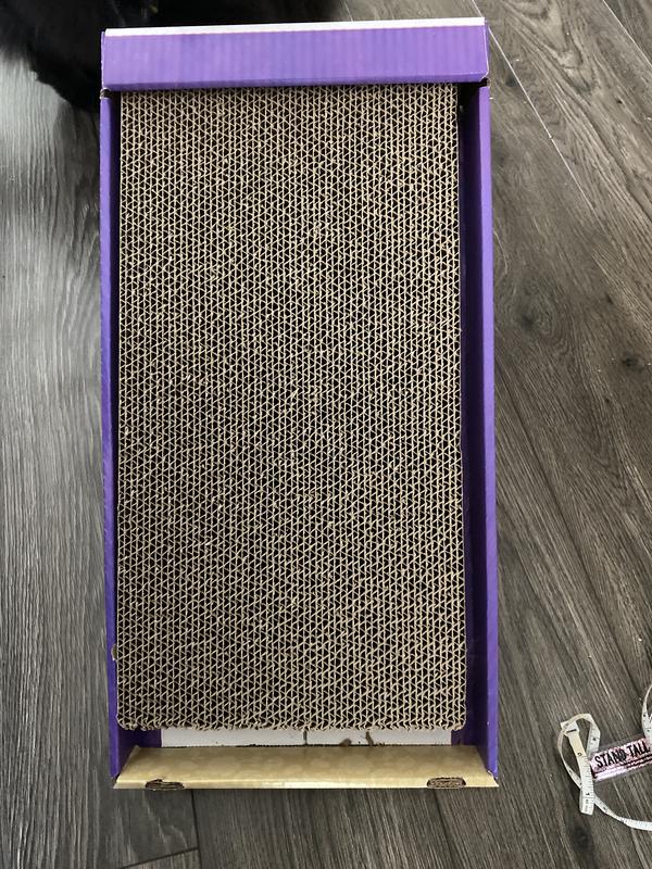 Gaps left in incline scratcher because of mismatch between advertised and actual size