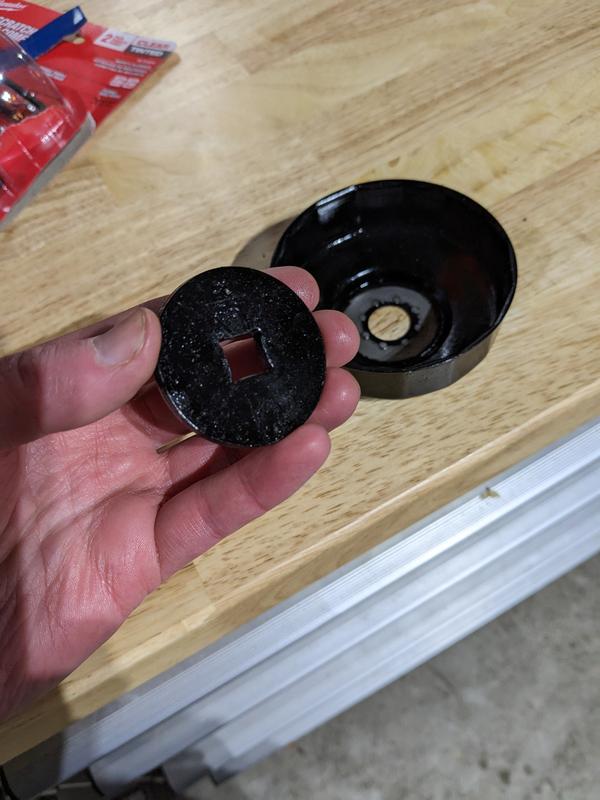 Holding the portion you attach your ratchet into