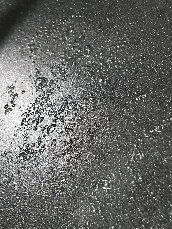 Non-stick surface bubbling