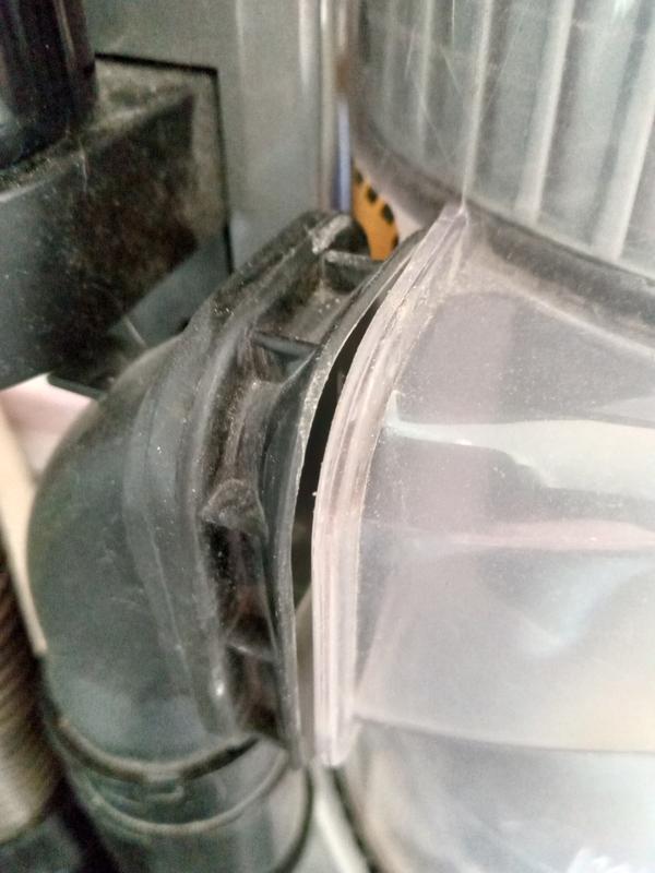 Dust collector no longer seals against the hose part