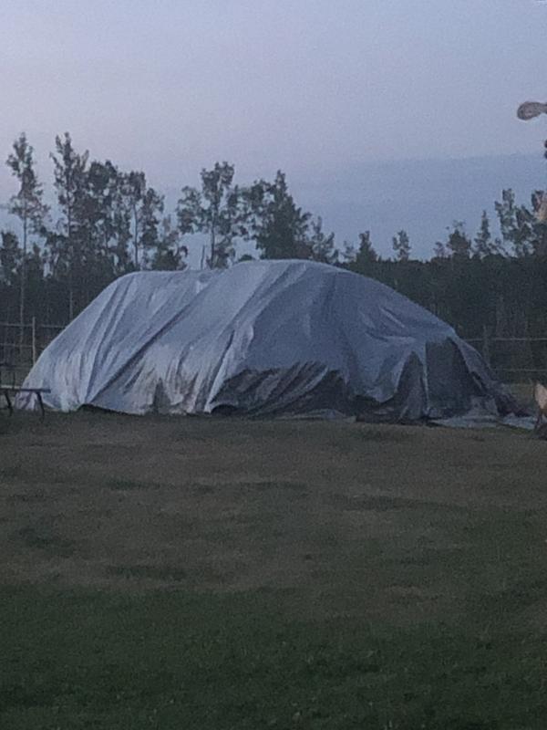 Covers 17 large round bales eaaily