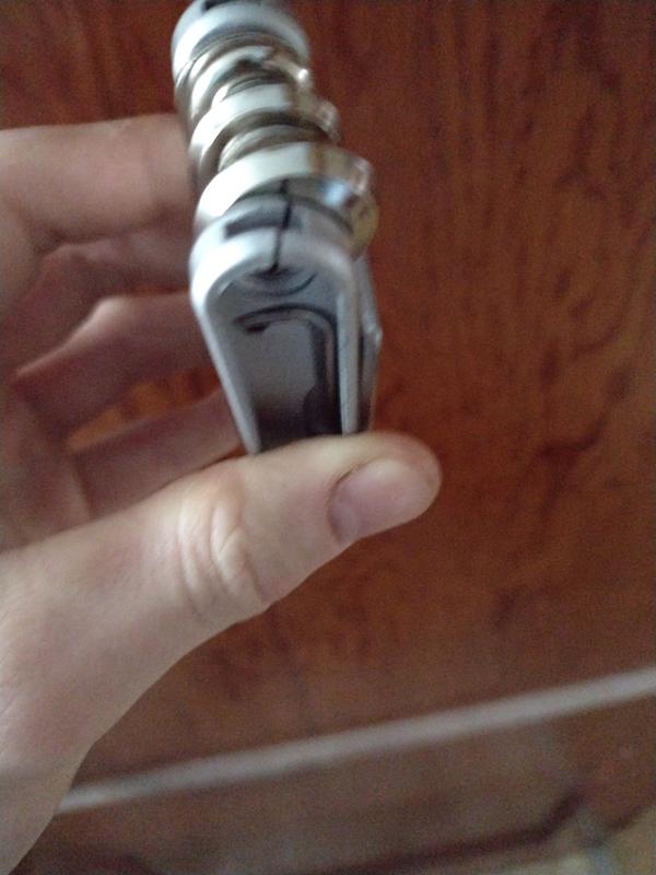 Crack in the frame of the tool