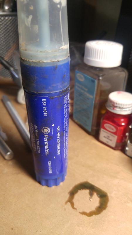 Leaking applicator..