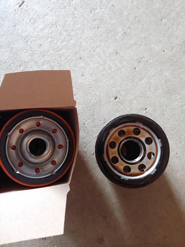 threads obviously smaller