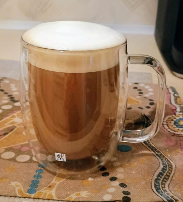 Makes yummy coffee drinks!