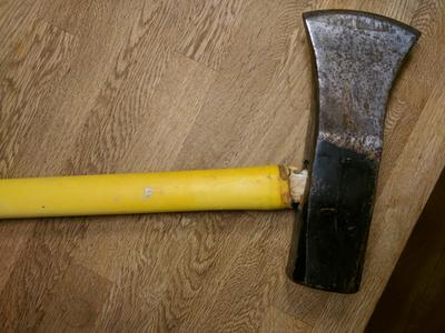 Broken maul handle