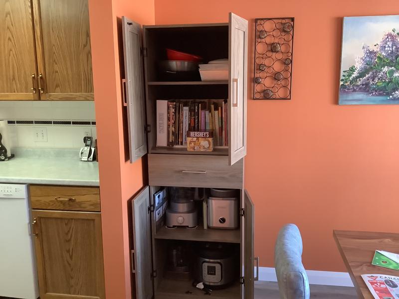 Great spaces for all my stuff for easy access!