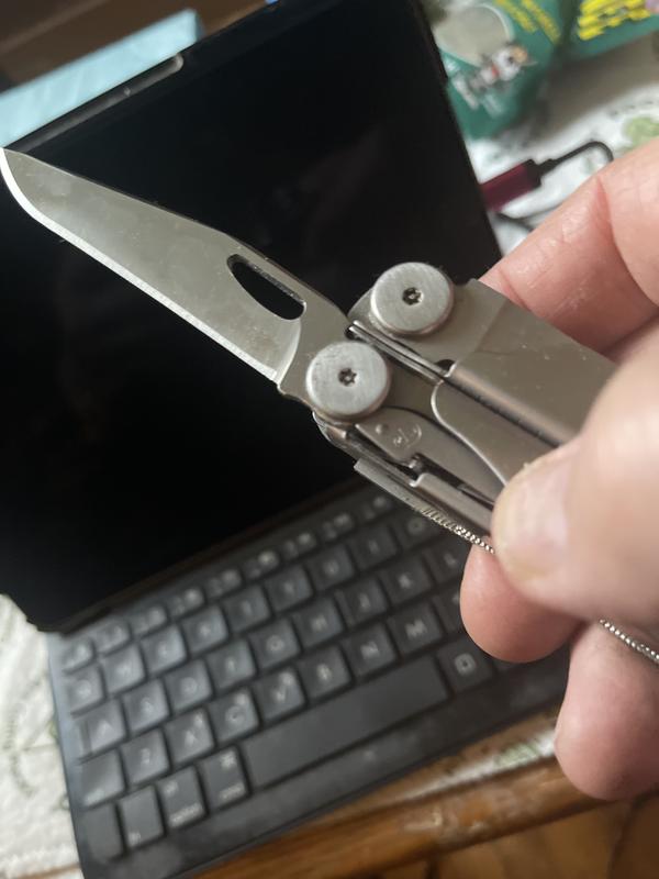 Sharp blades safely locked open